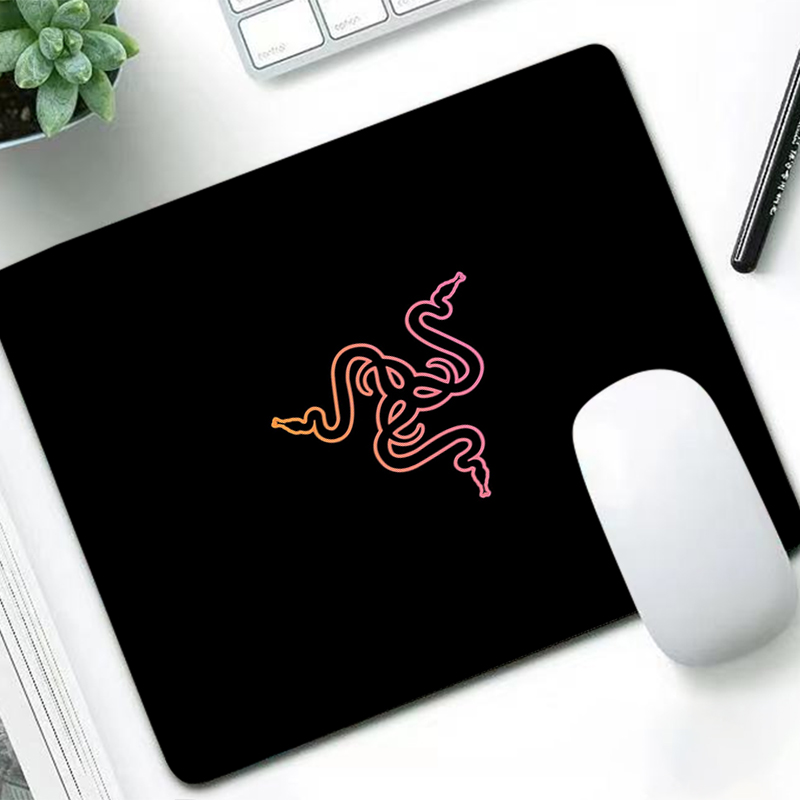 Razer Luxus Mauspad Anime Game – Laptop Accessories And Gadgets Bewertung und Preis